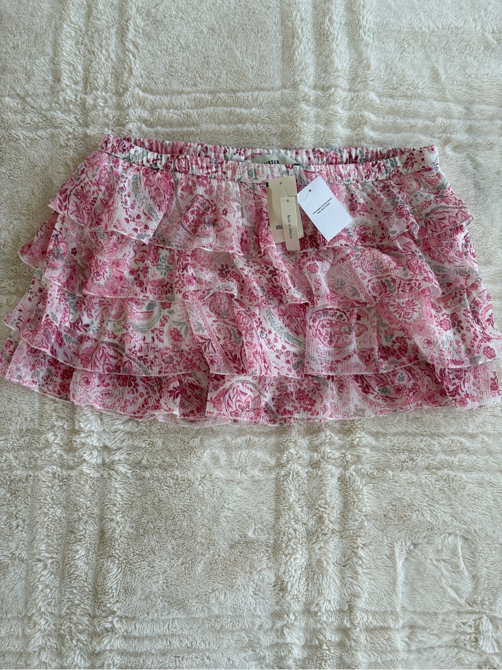 Hollister Ruffled Pink Floral Mini Skirt NWT